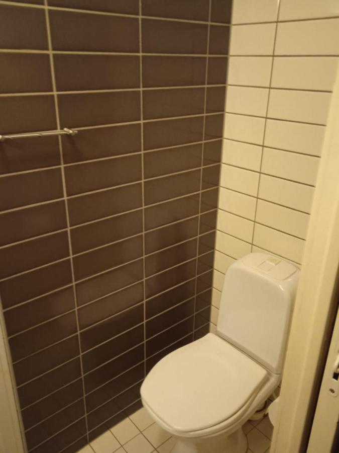 אוסלו Rimelig Kjellerleilighet Med Parkering - Ahotel No מראה חיצוני תמונה
